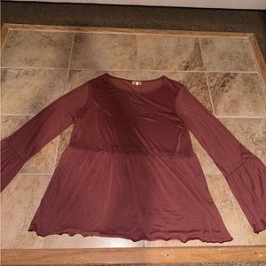 Mauve/rust piko bell sleeve top
